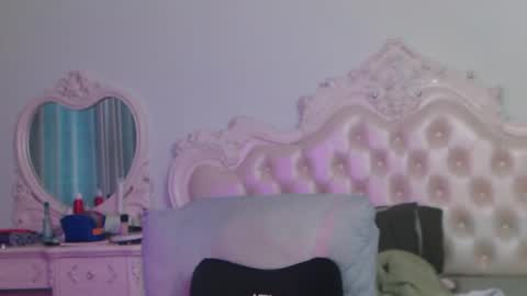 joycekay online show from May 21, 1:23 am