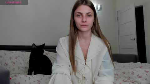 Julia and Julia online show from June 1, 6:20 pm