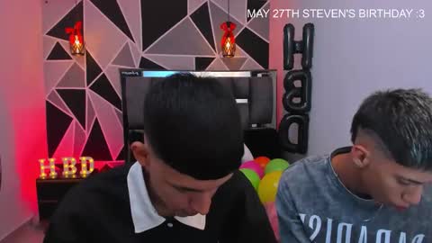 JuanSteven online show from May 27, 2:41 am