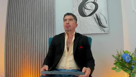 Juan k online show from May 15, 3:48 am