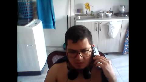 BruceWayne online show from March 15, 3:26 pm
