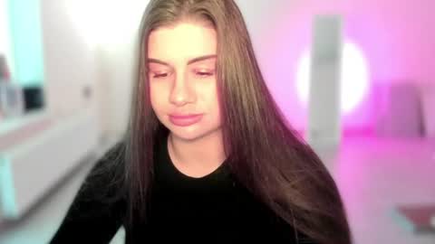 Elena online show from June 14, 3:14 pm