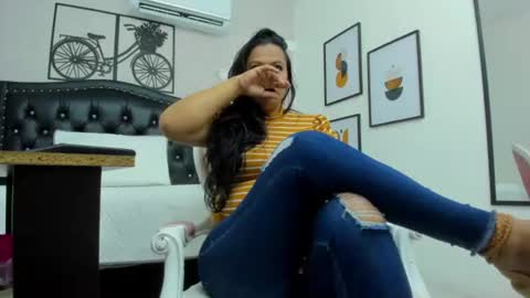 juliana_milf_ online show from July 6, 1:08 pm