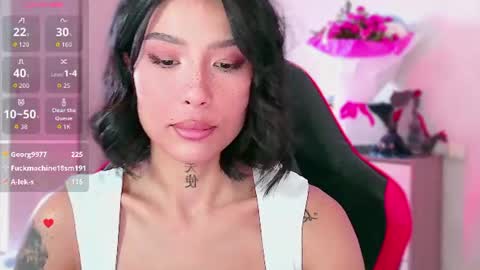 julie_turner_ online show from August 3, 9:04 am