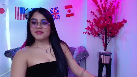 Julie online show from July 10, 3:44 am