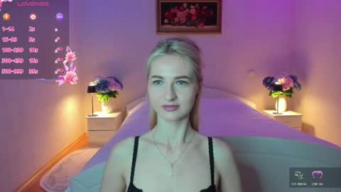 julieblazex online show from May 31, 7:04 pm