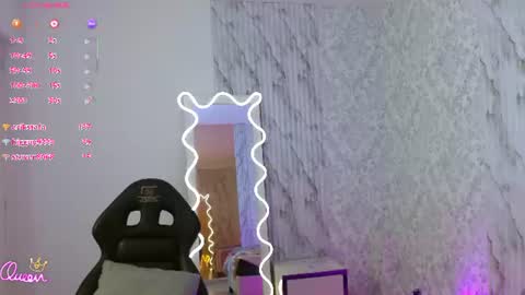 juliieta_tay online show from July 12, 8:39 am
