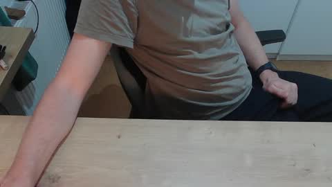 junk2711 online show from May 8, 4:51 am