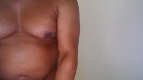 justhanginblk online show from June 8, 11:00 am