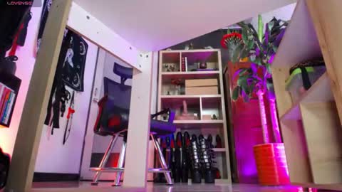 Carym  online show from June 16, 2:37 am