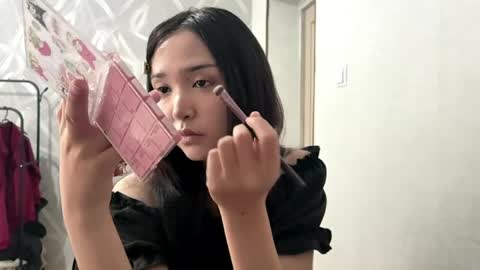 Lily online show from May 30, 9:19 am