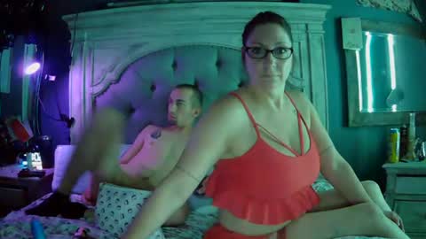 karleeannhim online show from July 16, 8:01 pm