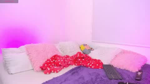 Karlyy  online show from July 31, 4:35 am