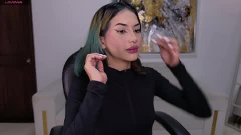 Kay online show from May 7, 4:08 am