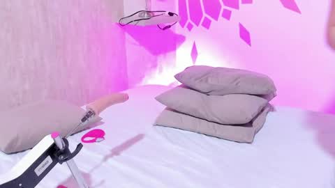 kelly_666 online show from June 1, 3:08 am