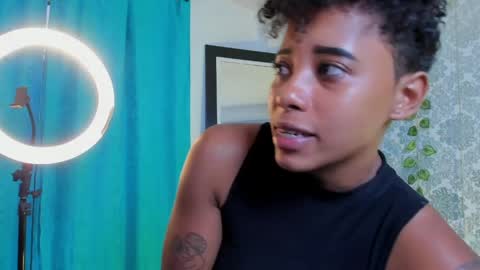 kelly__thomson online show from May 16, 10:36 am