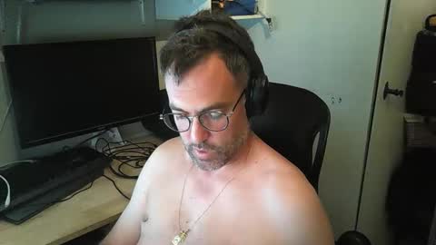 kelvin06133 online show from June 6, 10:15 pm