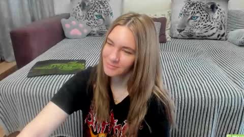 Kendra online show from May 13, 1:15 am