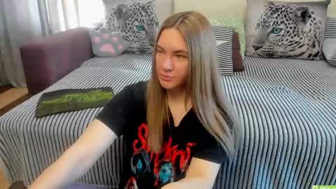 Kendra online show from May 15, 2:09 am
