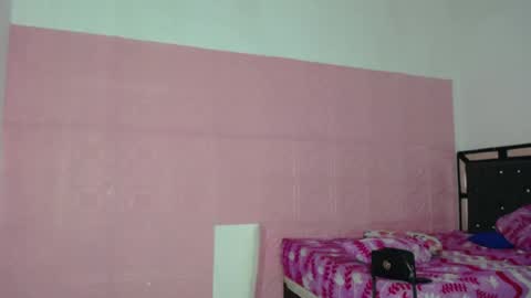 kenia_nihiara online show from June 19, 9:15 am