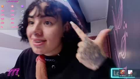 KIARA FOX online show from May 30, 9:13 pm