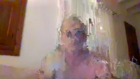 kiki7373qqq online show from June 10, 1:27 am