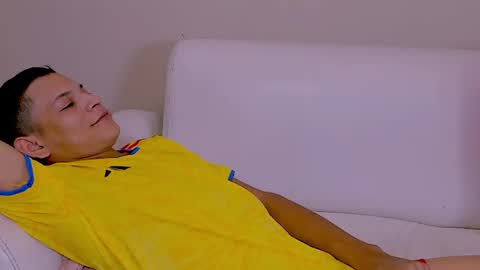 kikio_yu online show from June 24, 1:01 am