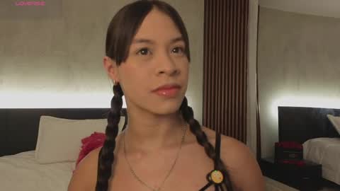 kimhilton online show from May 23, 4:19 am