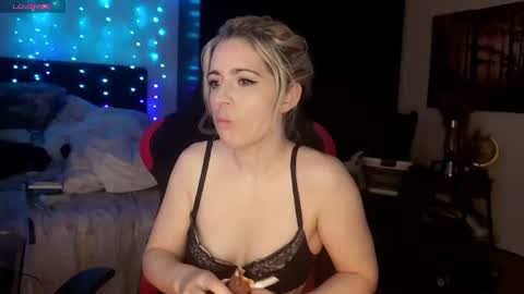 Wolfs Girl online show from June 20, 7:53 pm