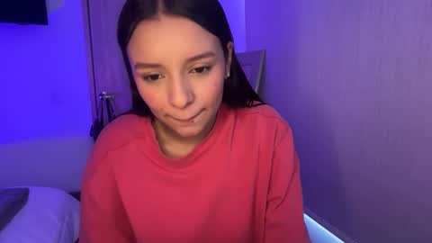 kimmi online show from May 29, 3:43 pm