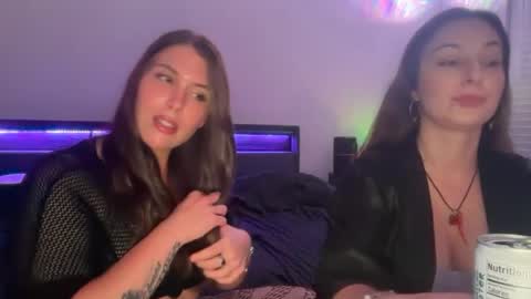 kinkycreative online show from June 15, 3:31 am