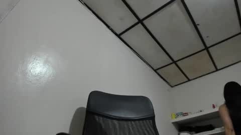 kira stormm58 online show from May 31, 9:16 pm