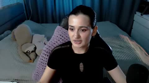 Kira  follow me  online show from July 16, 10:55 pm