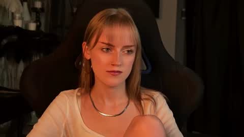 Kira online show from July 9, 2:59 am