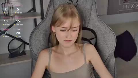 Kira online show from July 1, 9:01 pm