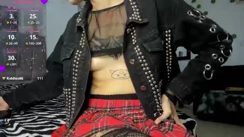  KITTY online show from June 10, 10:52 pm