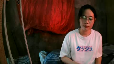 kitty_pussy0416 online show from July 5, 4:19 am