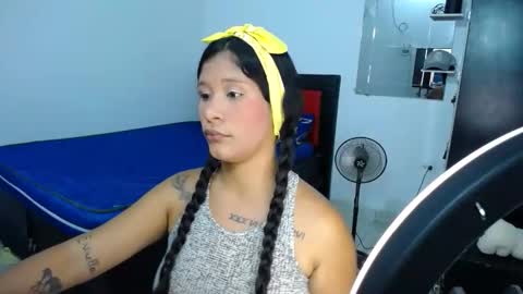kloe minajj online show from May 27, 12:17 am