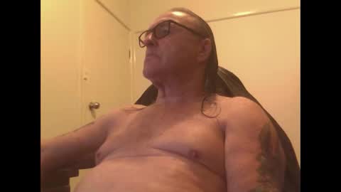 knobout online show from May 24, 9:38 am