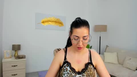 Kylie online show from June 2, 8:22 pm