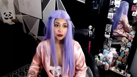 l0lavelvet online show from June 9, 5:56 pm