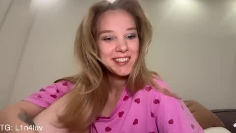 lina online show from June 2, 6:32 pm