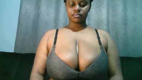 lady_dearra online show from June 2, 2:24 am