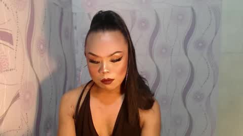 lady_shane26 online show from May 14, 1:20 pm