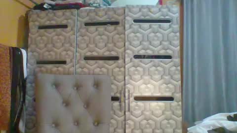 lindah32 online show from July 10, 12:26 am