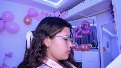  Lady  online show from May 15, 5:05 am
