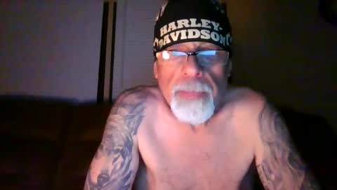 laidbackluxury online show from May 19, 1:56 am