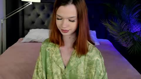 Mimi online show from May 4, 8:48 pm