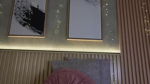 lana_lann online show from May 30, 4:11 am