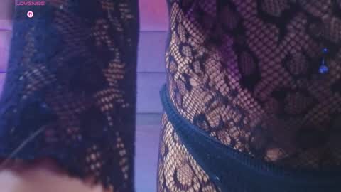 valentino moon online show from May 12, 1:25 am